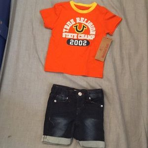 True Religion boys shirt and shorts set 24M